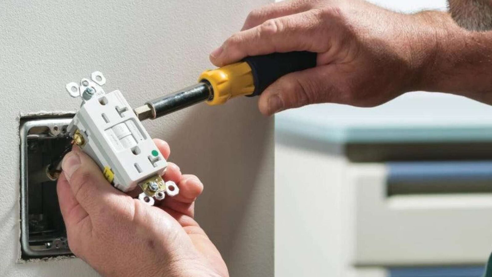 Residential Electrician Pensacola